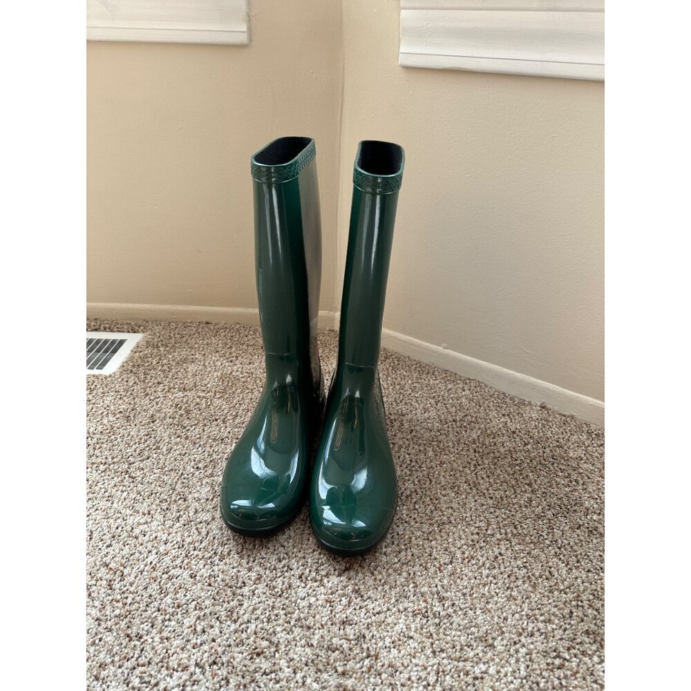 UGG Shaye Tall Green Rain Boots Waterproof  Size 7 Has Inscription On Right Boot